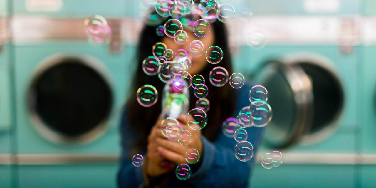 How to fix a smelly washing machine